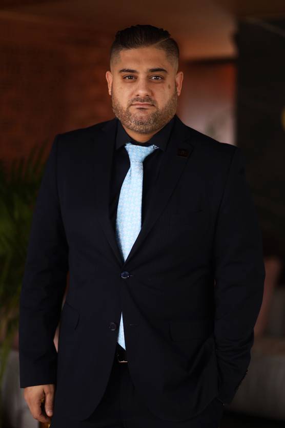 Hassan Kiani, Sales Manager, 258