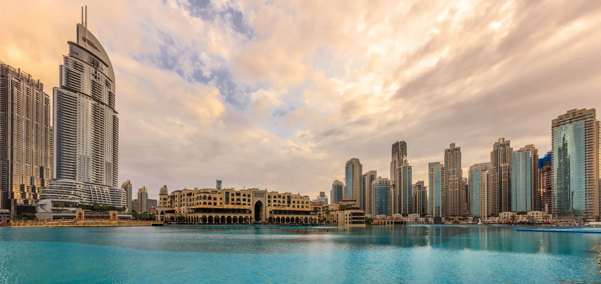 Pros and cons of living in the UAE for expats AX CAPITAL
