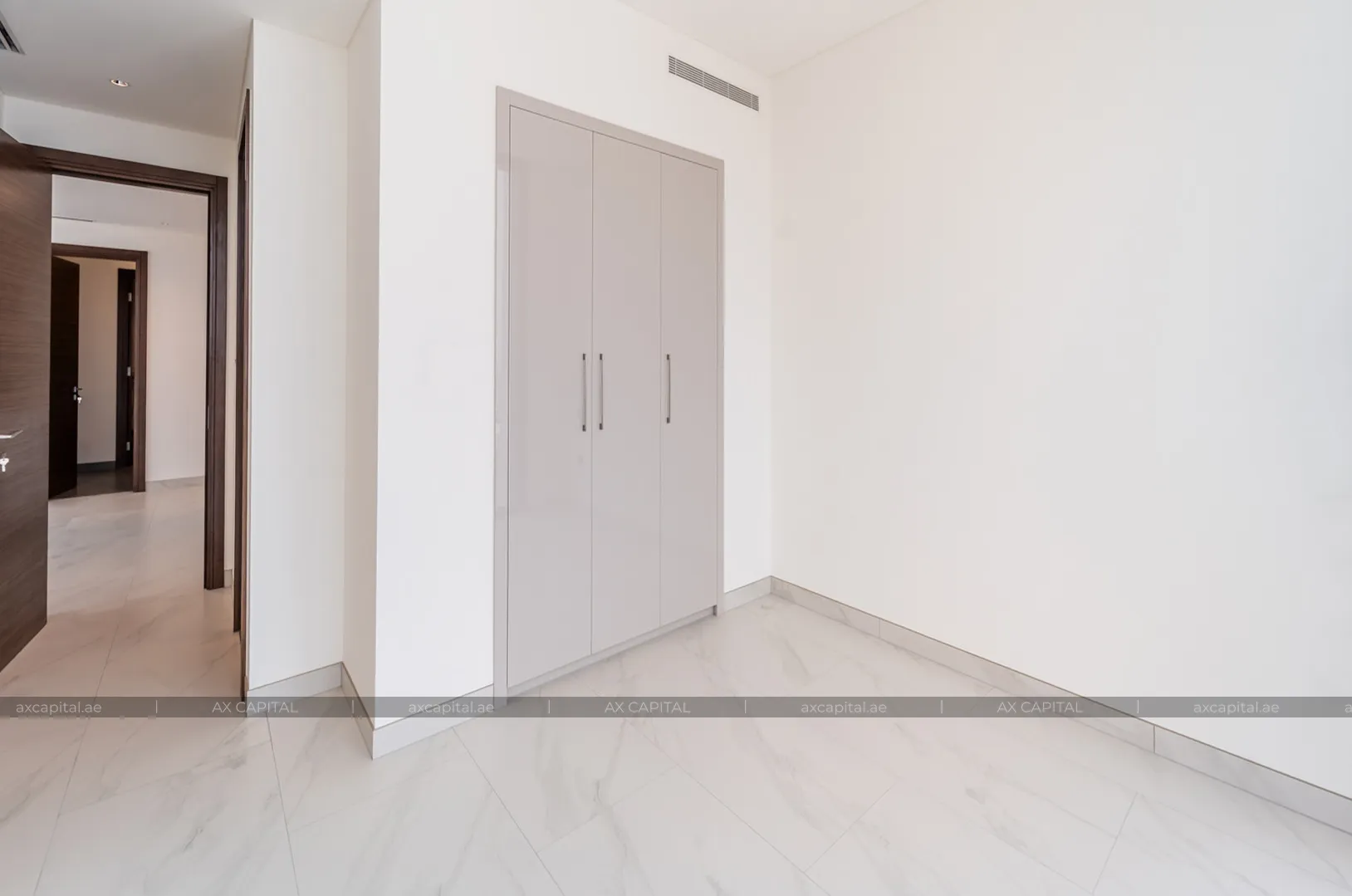 شقة عدد غرف النوم فيها: 3، في The Crest Tower A, دبي, الإمارات العربية المتحدة (axc-3992051) 3