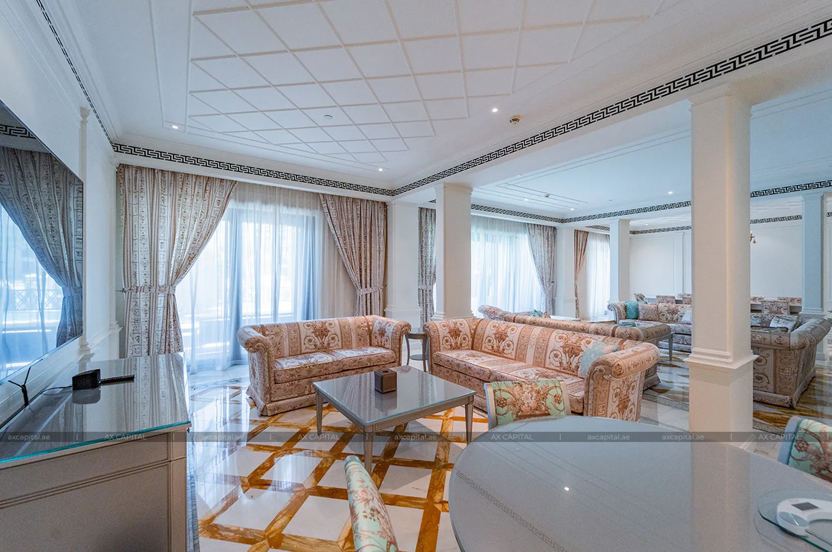 شقة عدد غرف النوم فيها: 3، في Palazzo Versace, دبي, الإمارات العربية المتحدة (axc-3992511) 3
