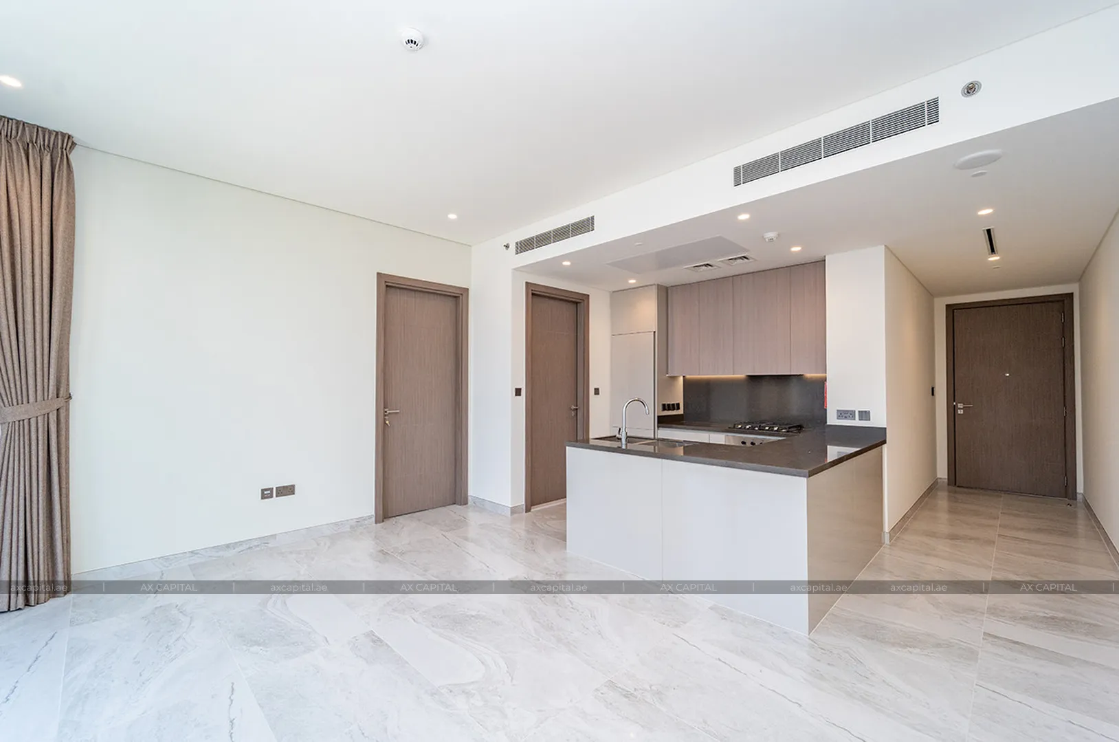 شقة عدد غرف النوم فيها: 1، في Peninsula Five, دبي, الإمارات العربية المتحدة (axc-3990319) 1