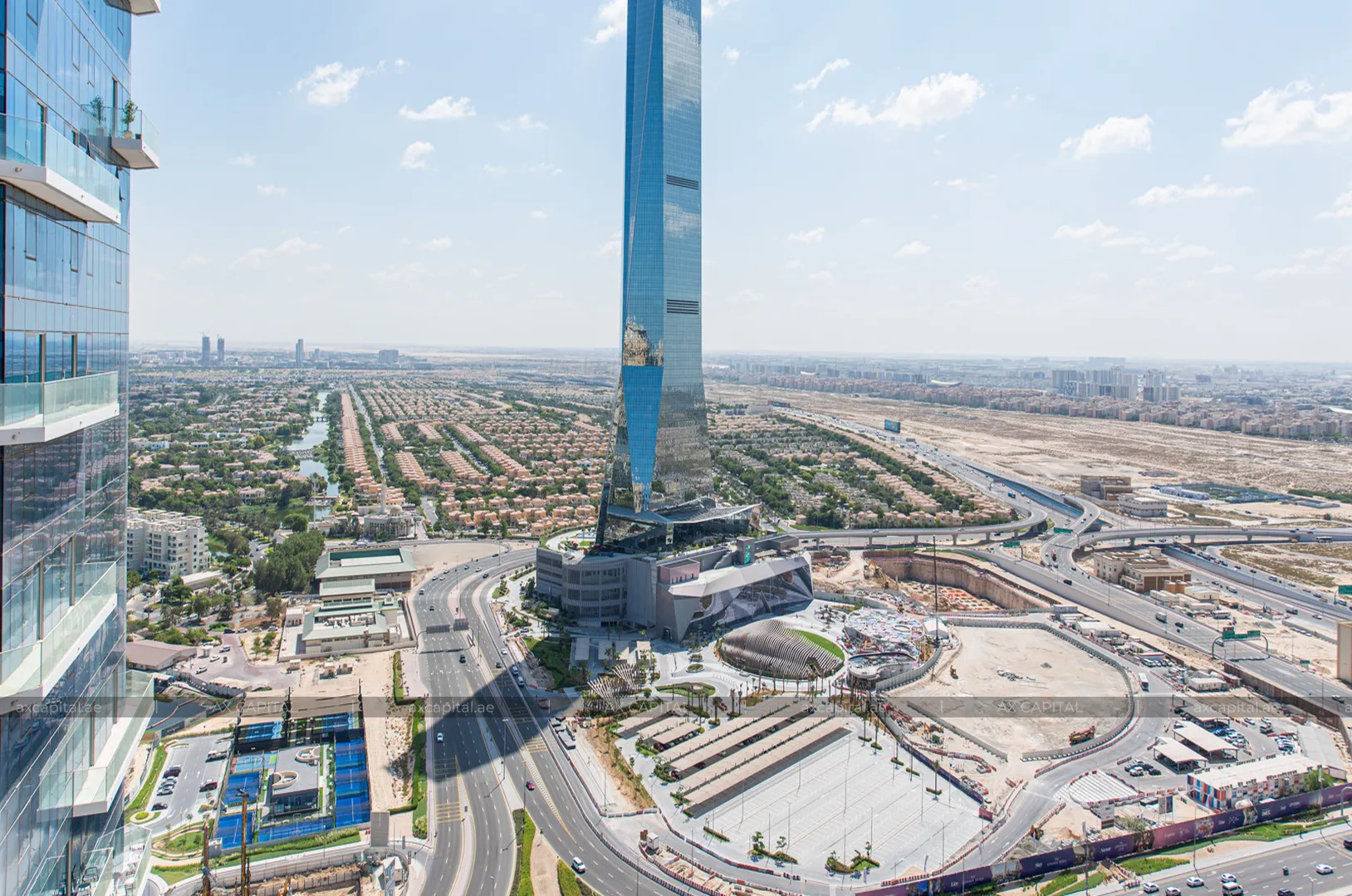 شقة عدد غرف النوم فيها: 3، في Icon Tower 1, دبي, الإمارات العربية المتحدة (axc-3994044) 2