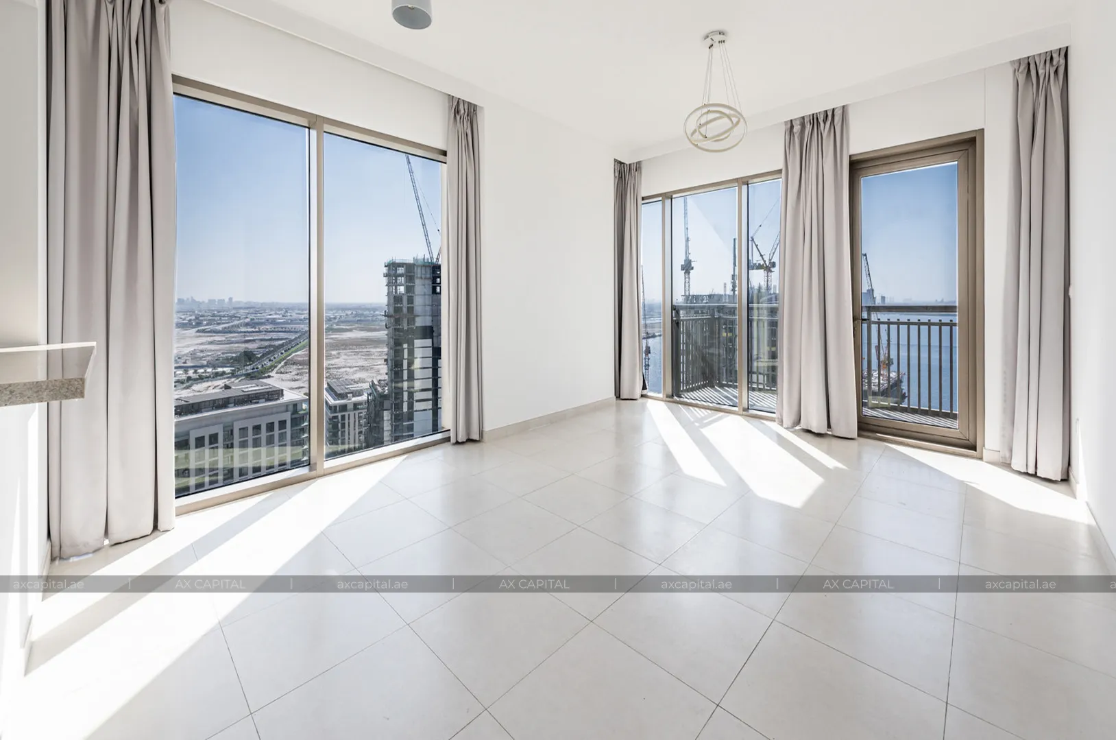 Apartment mit 3 Schlafzimmern in Creekside 18 B, Dubai, VAE (axc-3995553) 1