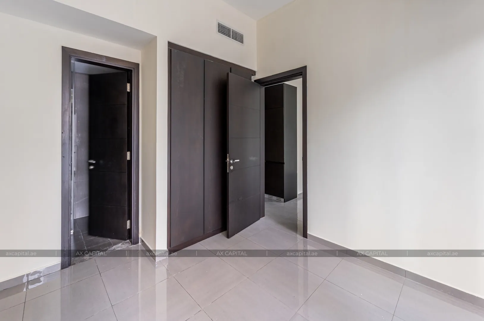 Appartement avec 1 chambre à Merano Tower, Dubai, EAU (axc-3995030) 3