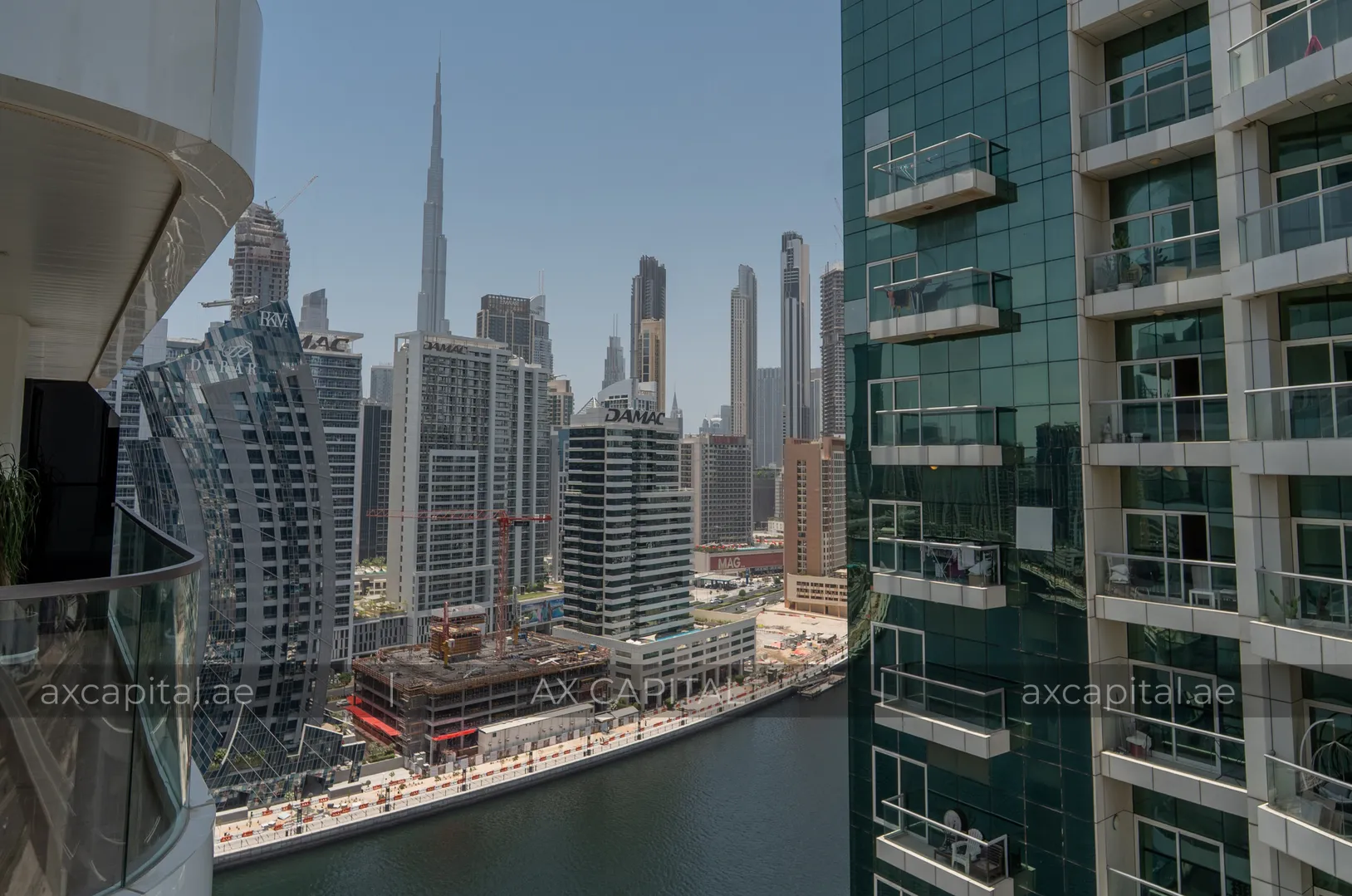 Apartamento con 2 dormitorios en Terraces Marasi Drive, Dubai, EAU (axc-3990006) 1