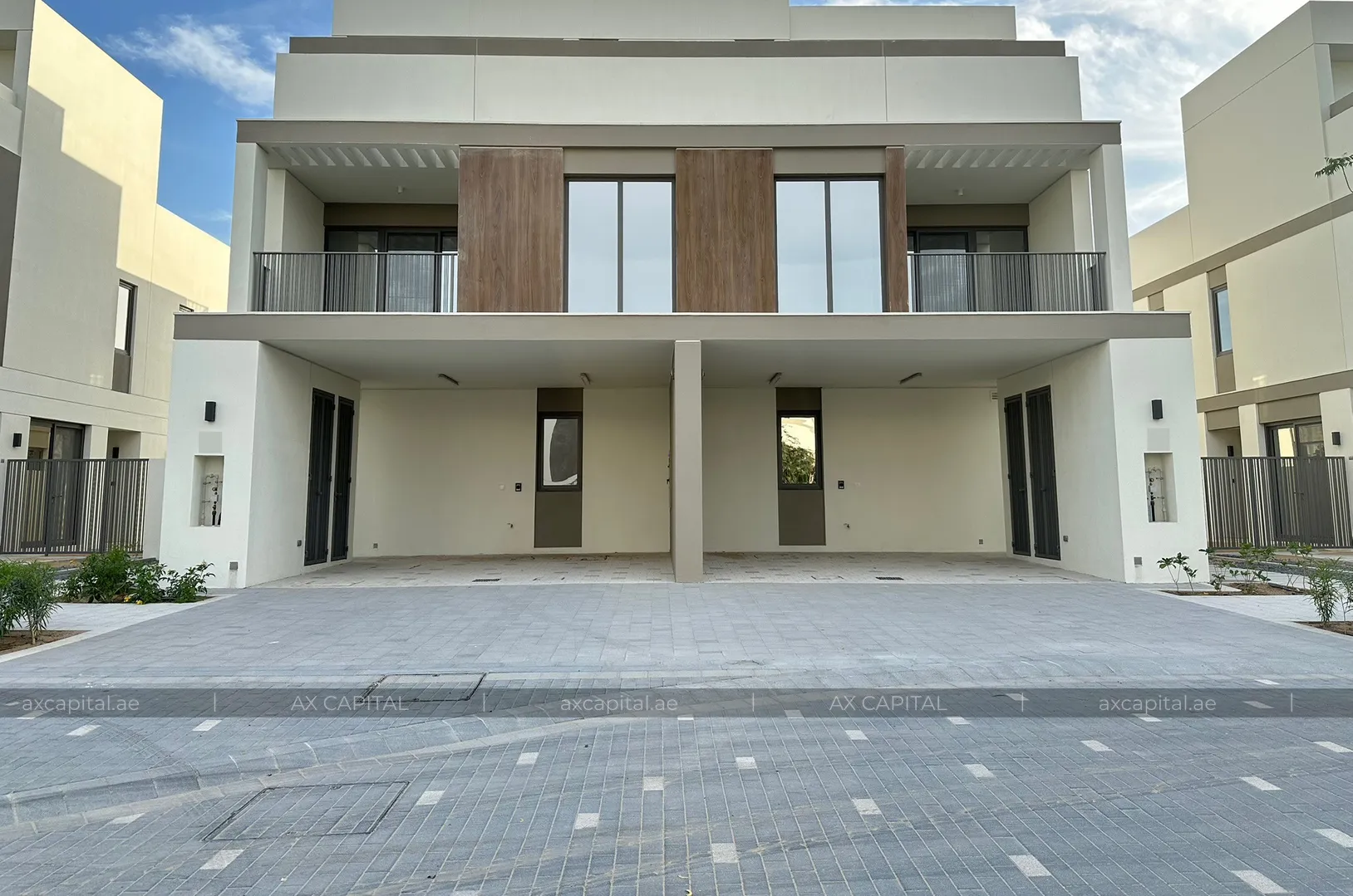 Villa with 4 bedrooms in Aura, Dubai, UAE (axc-3988159) 1
