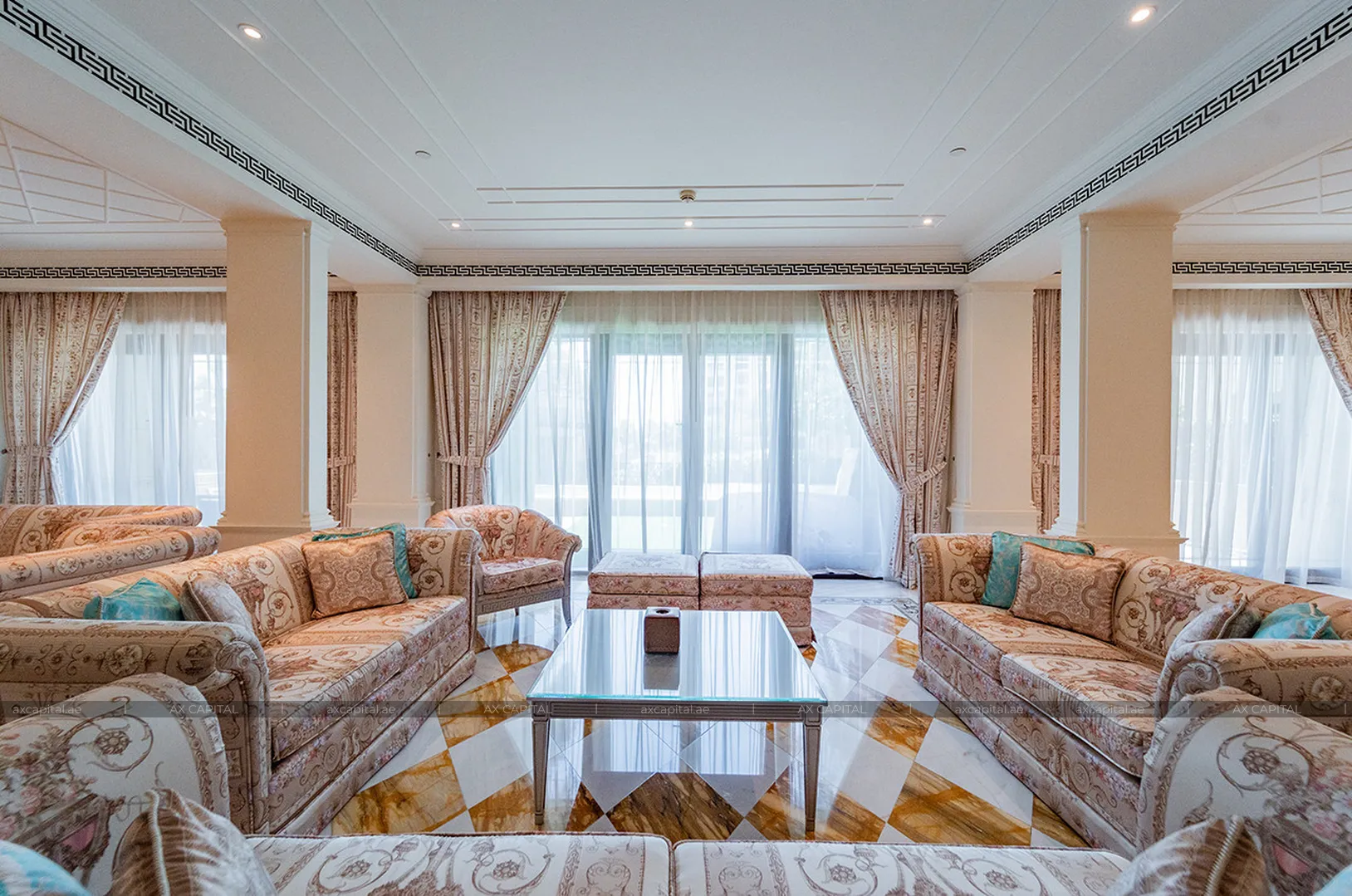 شقة عدد غرف النوم فيها: 3، في Palazzo Versace, دبي, الإمارات العربية المتحدة (axc-3992511) 2