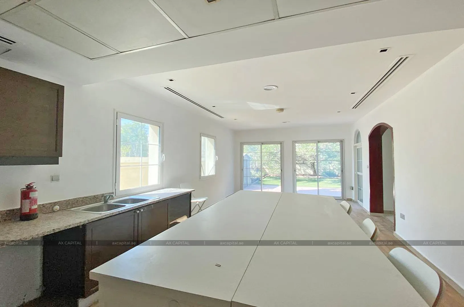 Villa with 5 bedrooms in District 9E, Dubai, UAE (axc-3984382) 1