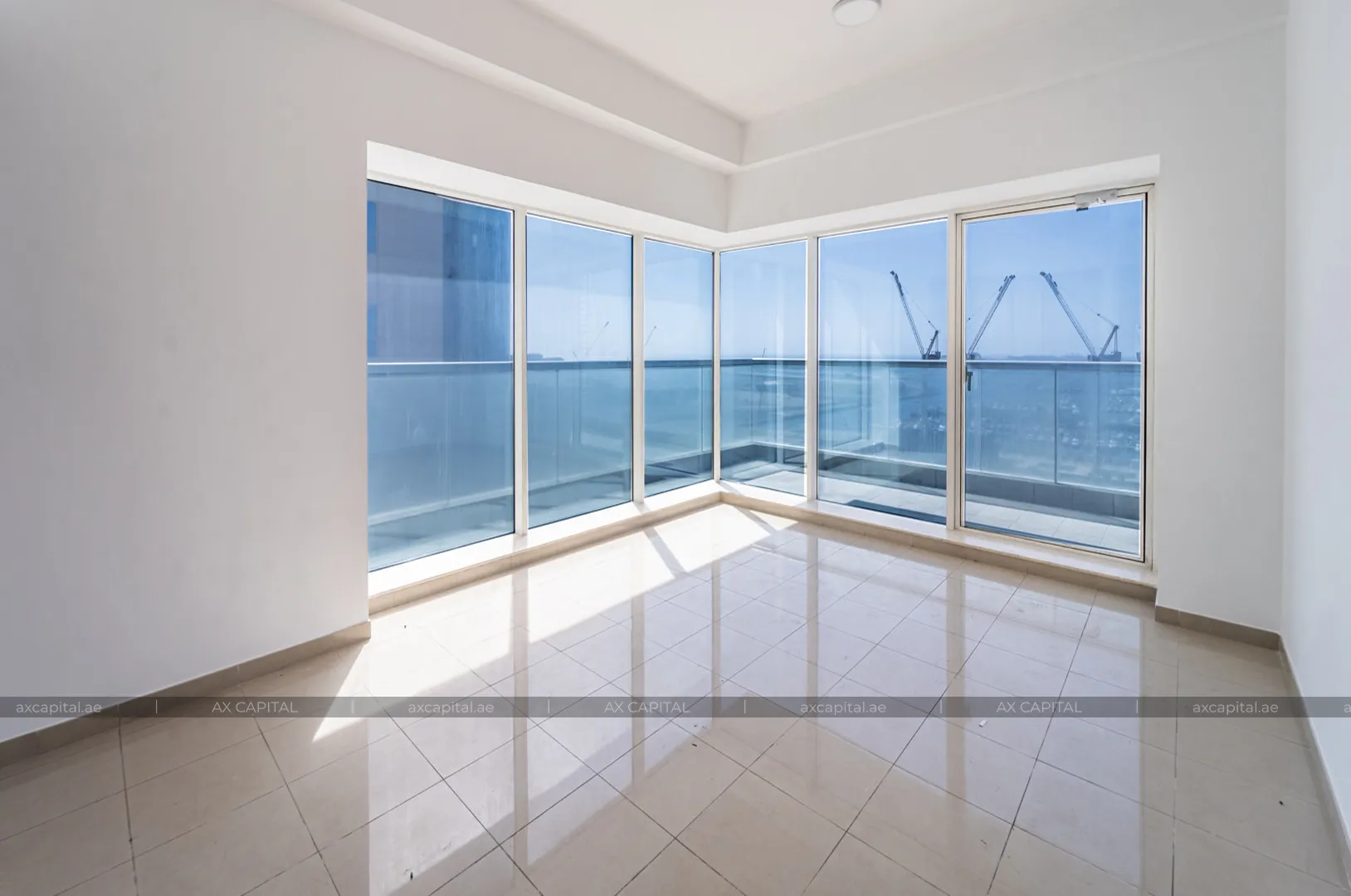 Apartment mit 2 Schlafzimmern in Emirates Crown, Dubai, VAE (axc-3988093) 2