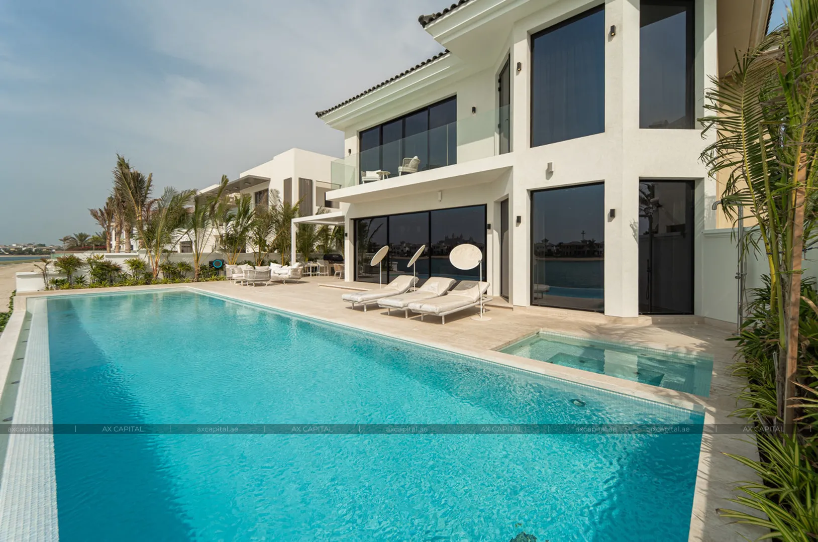 Villa avec 5 chambres à Garden Homes Frond M, Dubai, EAU (axc-3991585) 1