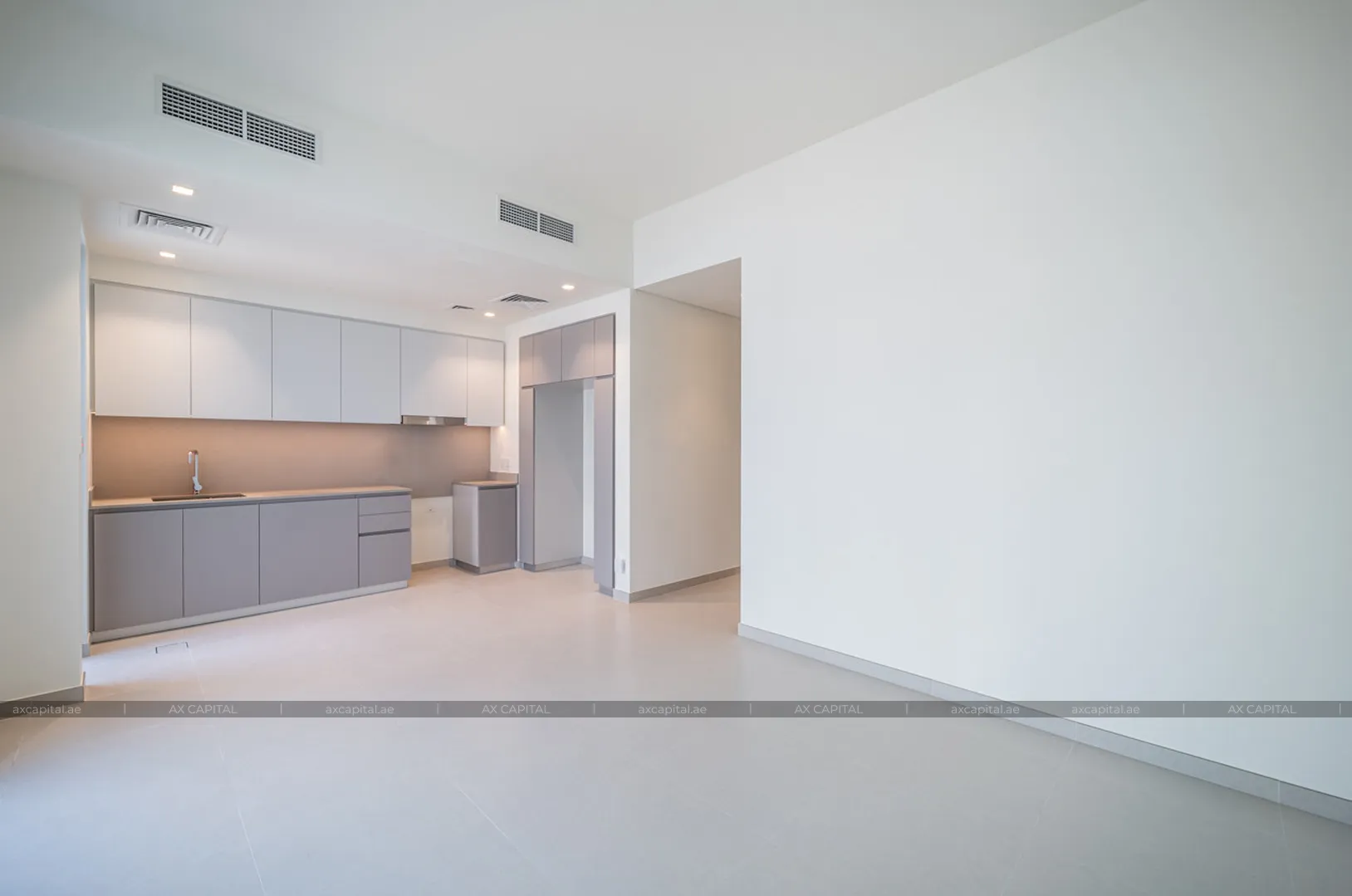 Chalet con 4 dormitorios en Greenview, Dubai, EAU (axc-3988947-r1) 2