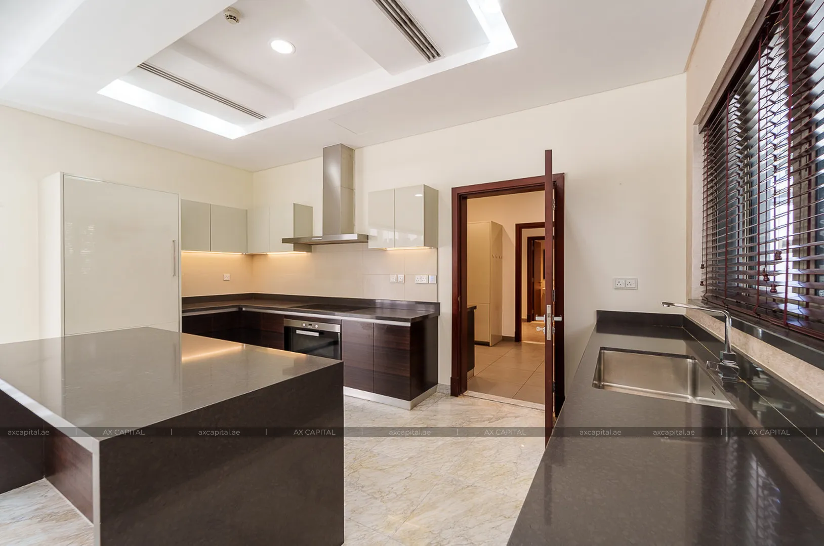 Villa mit 5 Schlafzimmern in District One Villas, Dubai, VAE (axc-3995543-r1) 3