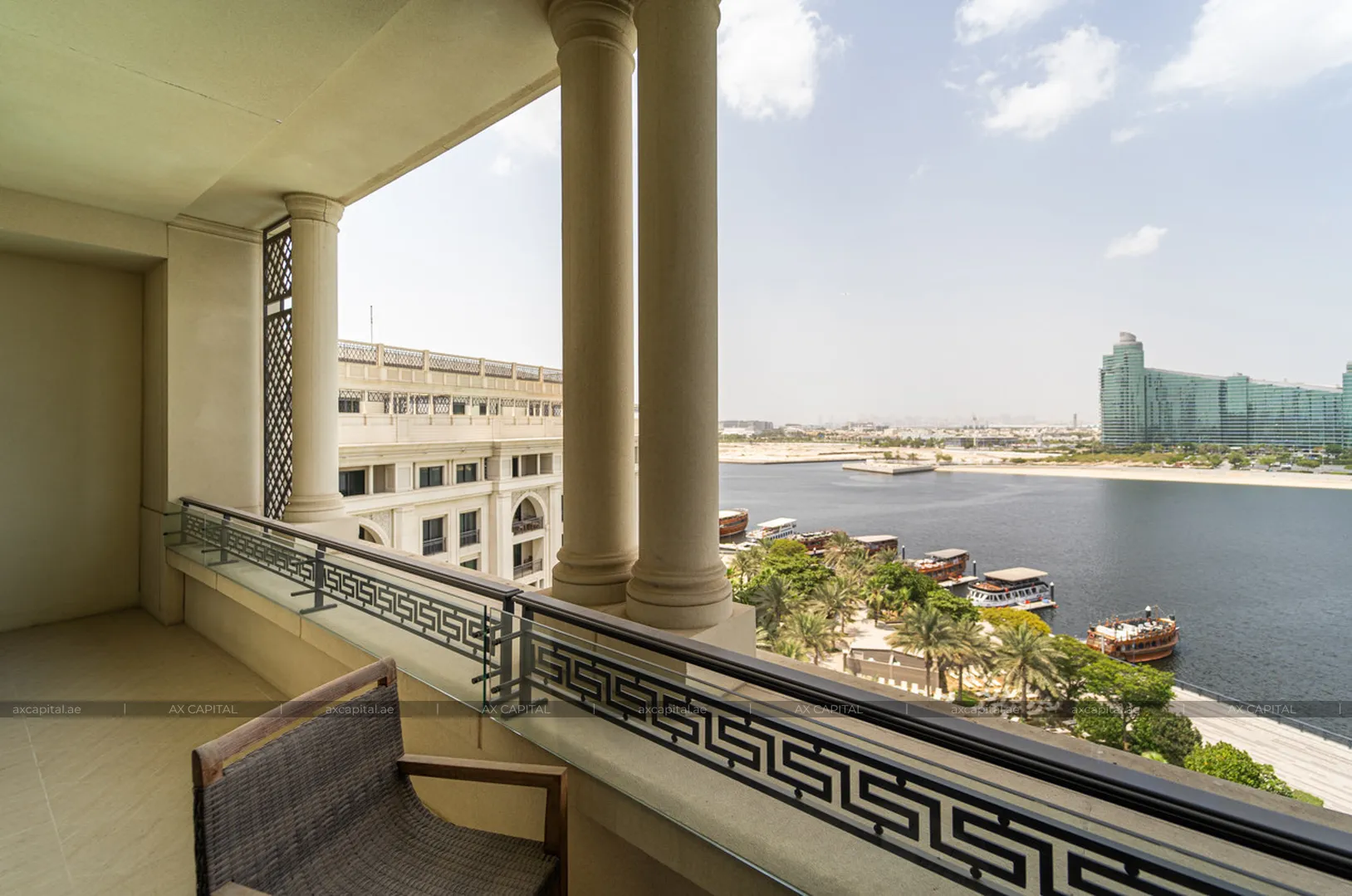 Apartamento con 3 dormitorios en Palazzo Versace, Dubai, EAU (axc-3988423-r1) 1