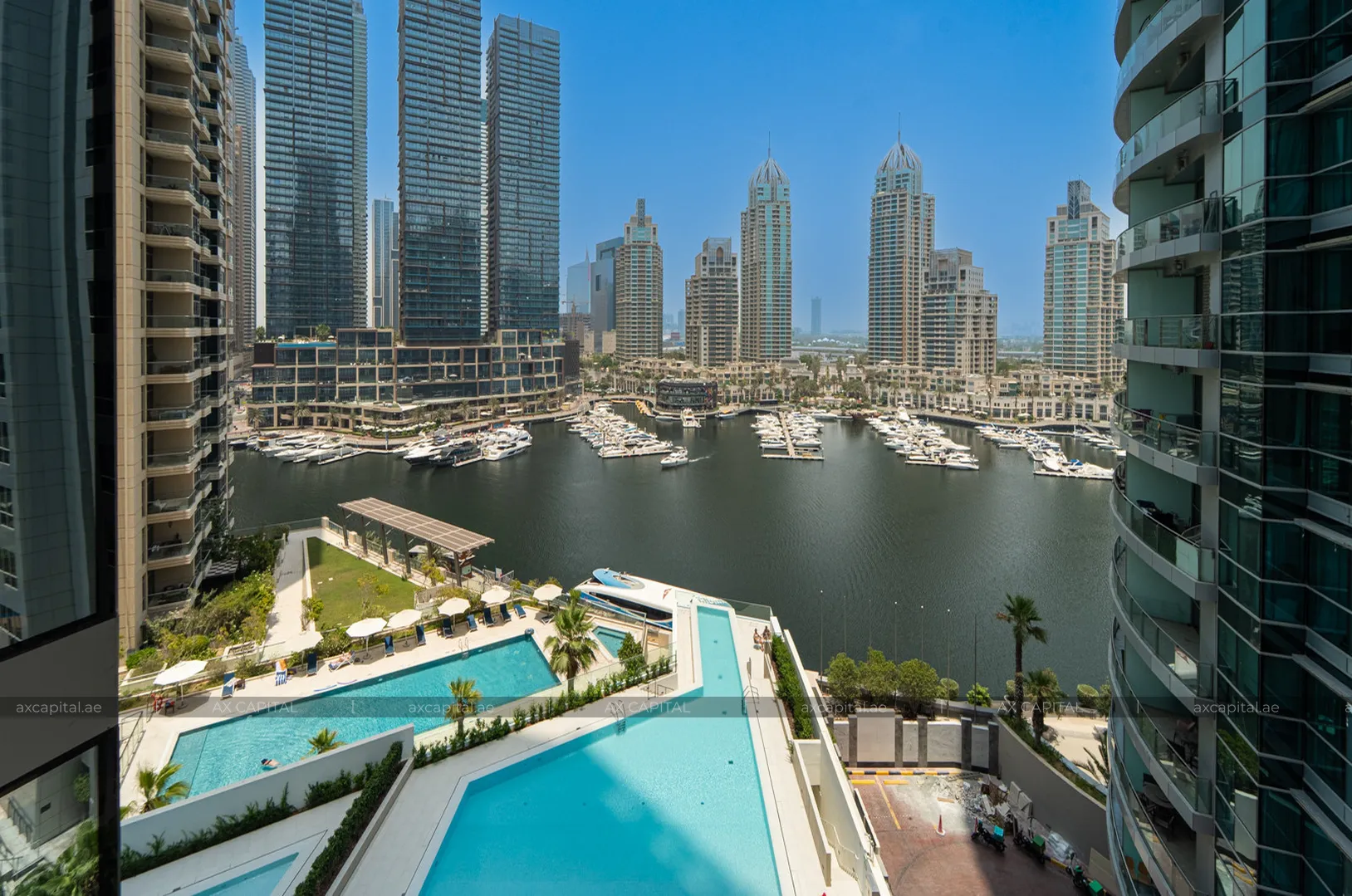 شقة عدد غرف النوم فيها: 1، في Liv Marina, دبي, الإمارات العربية المتحدة (axc-3990893) 2