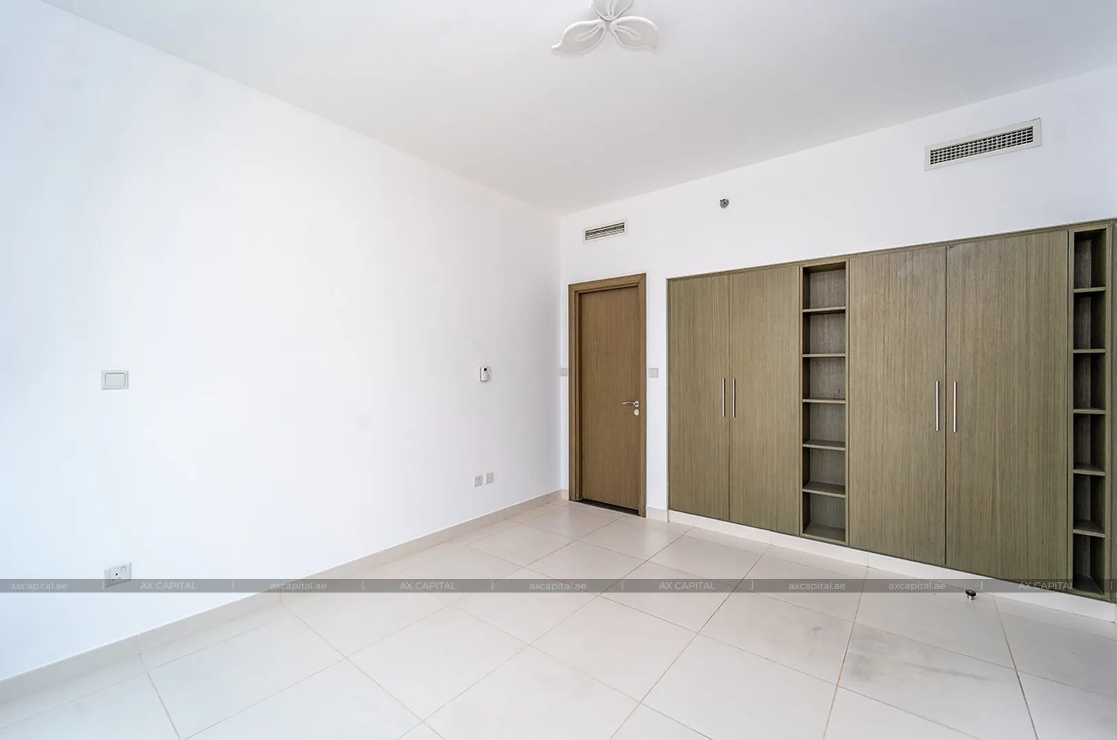 Apartment with 1 bedroom in The Lofts, Dubai, UAE (axc-3990746) 2