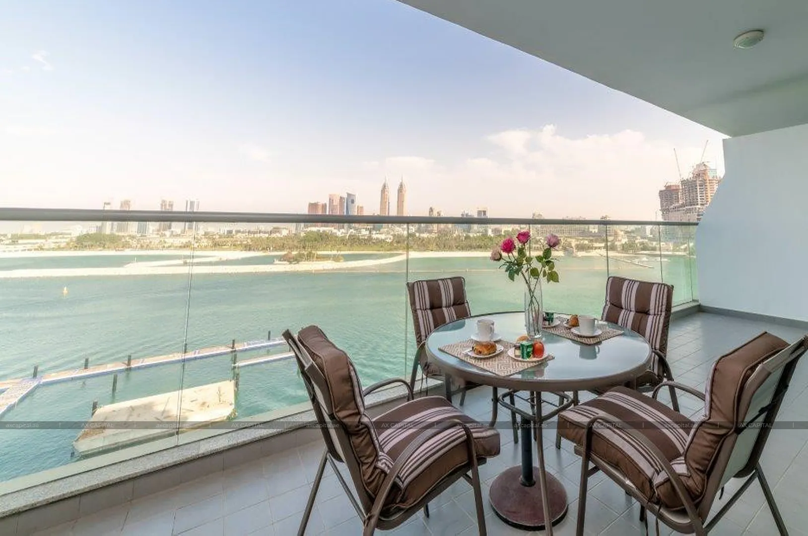 شقة عدد غرف النوم فيها: 1، في Azure Residences, دبي, الإمارات العربية المتحدة (axc-3988113-r1) 3