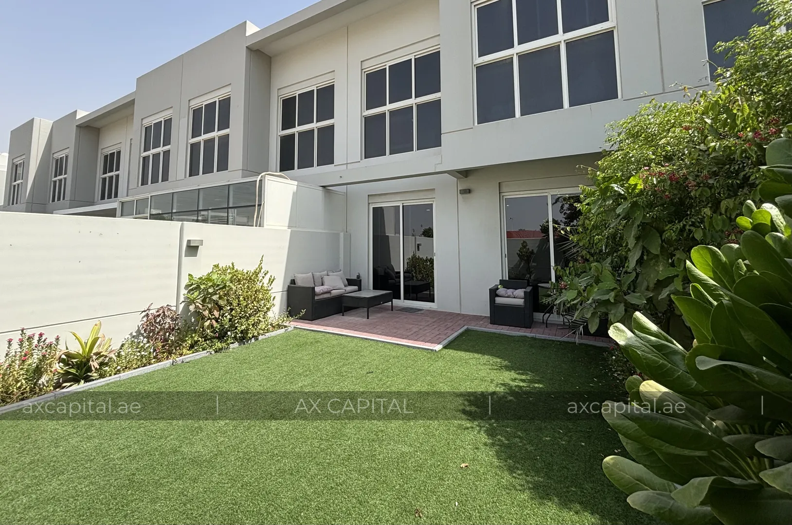 Townhouse cu 3 dormitoare în Arabella Townhouses 3, Dubai, Emiratele Arabe Unite (axc-3977139) 3
