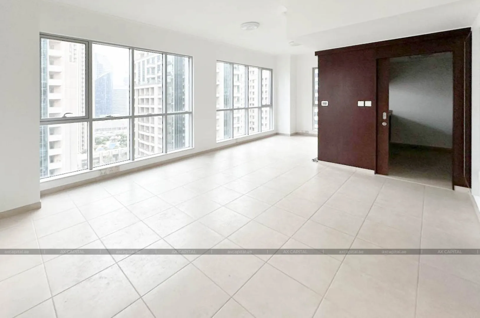 شقة عدد غرف النوم فيها: 1، في The Residences 5, دبي, الإمارات العربية المتحدة (axc-3991178) 1