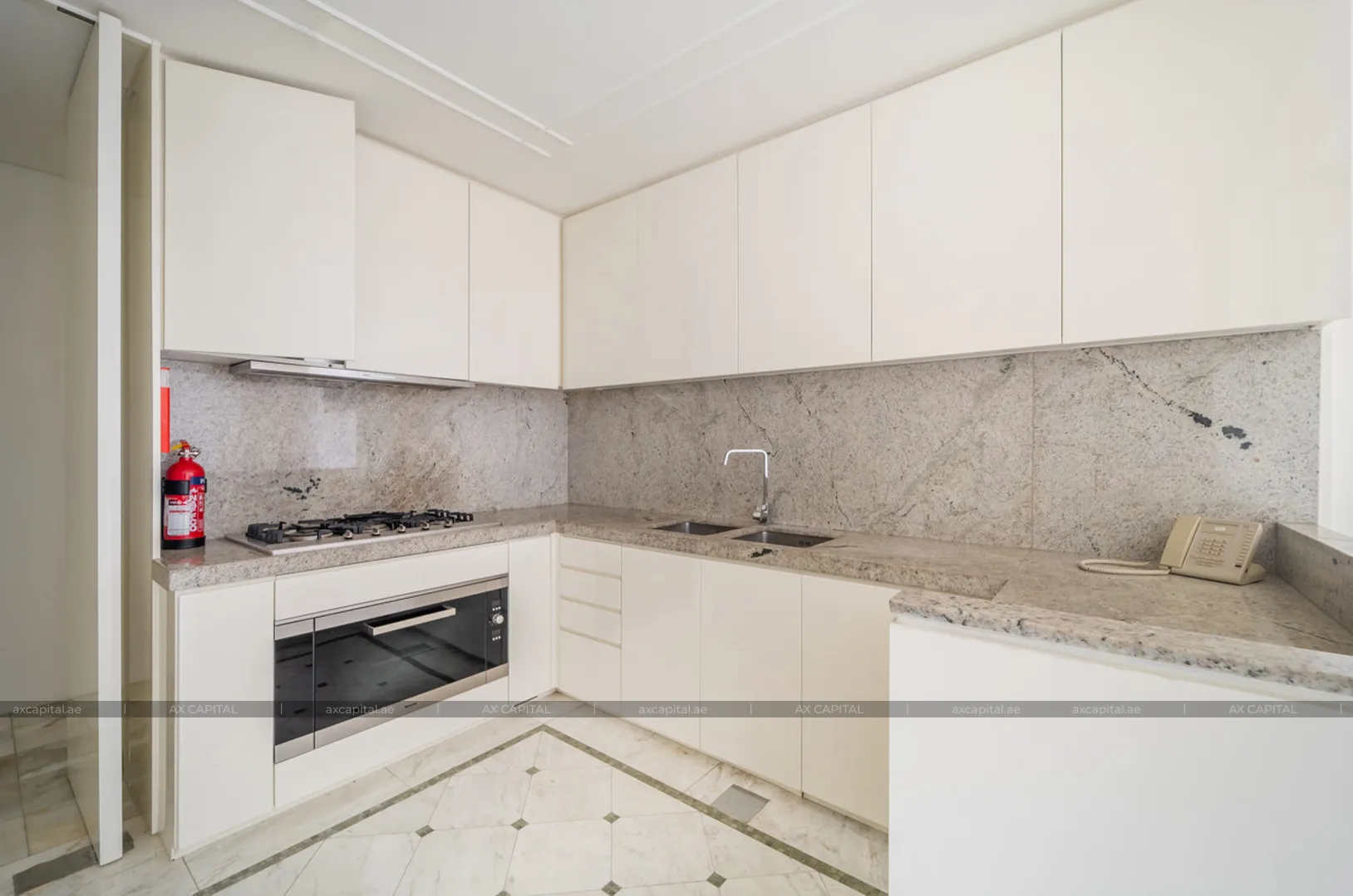 Apartament cu 2 dormitoare în Palazzo Versace, Dubai, Emiratele Arabe Unite (axc-3990435) 3