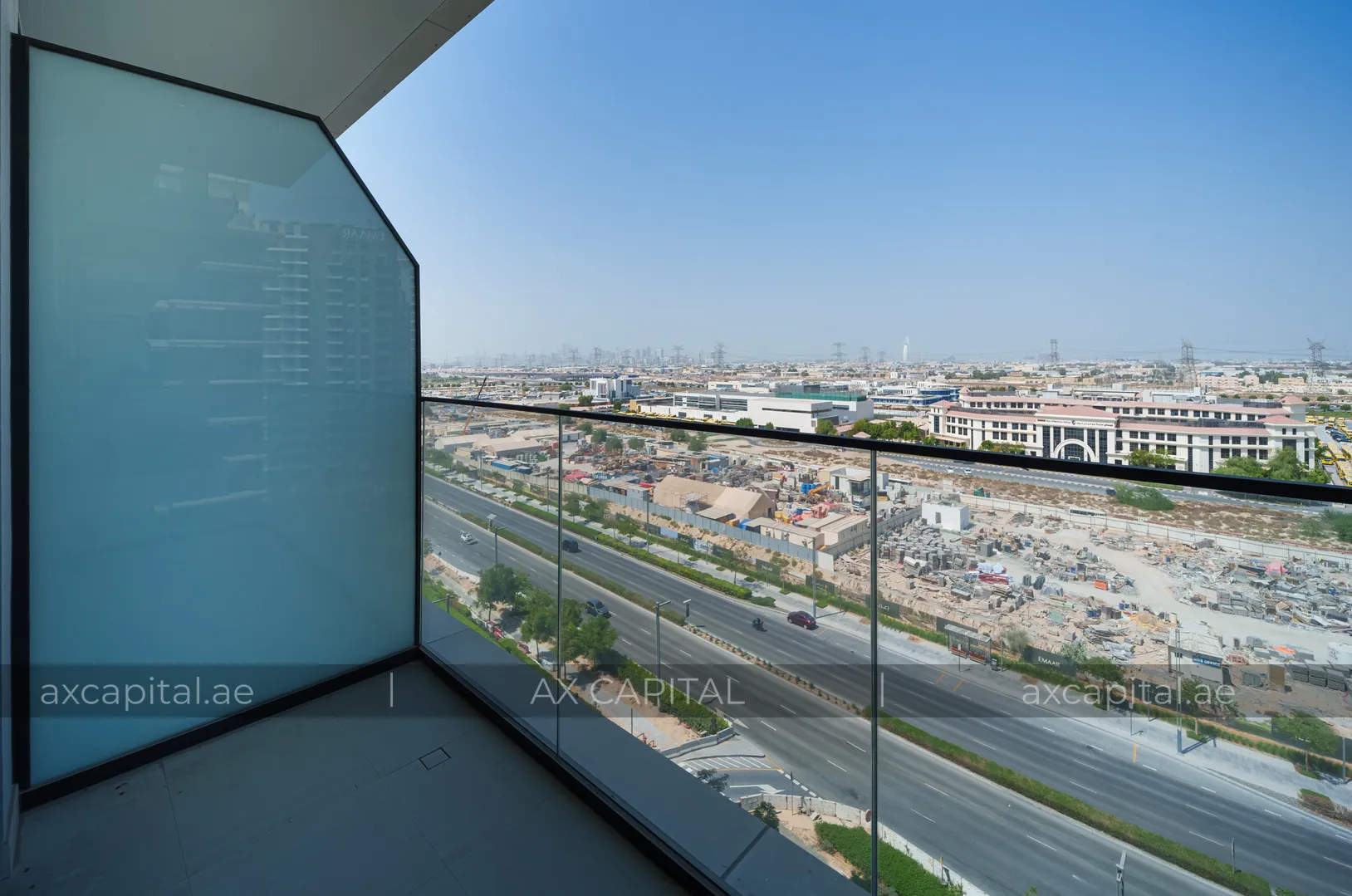 شقة عدد غرف النوم فيها: 1، في Golf Grand, دبي, الإمارات العربية المتحدة (axc-3997109-r2) 2