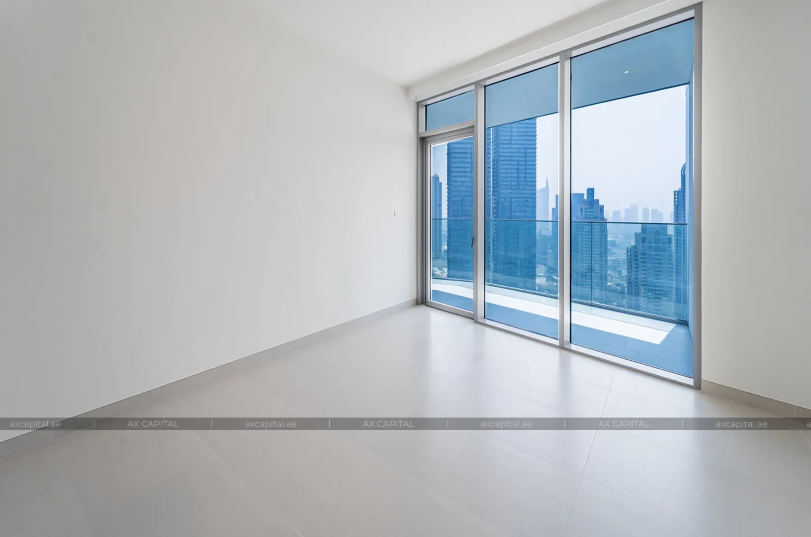 Apartamento con 1 dormitorio en Liv Marina, Dubai, EAU (axc-3990763) 2