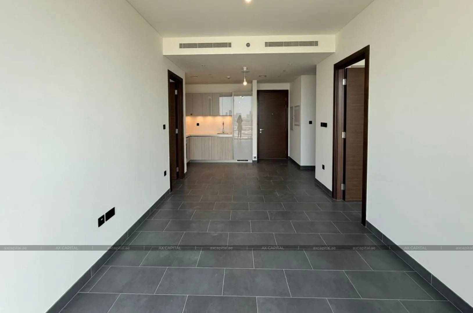 Apartament cu 2 dormitoare în The Crest Tower B, Dubai, Emiratele Arabe Unite (axc-3991194) 2