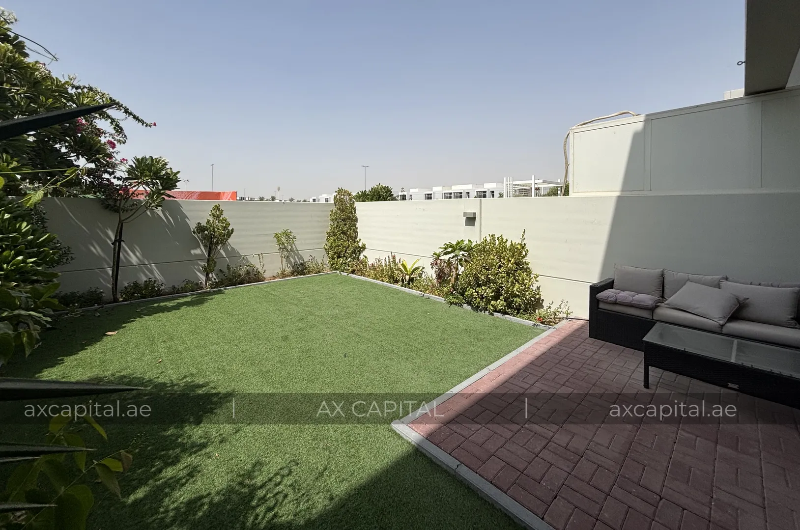 Townhouse cu 3 dormitoare în Arabella Townhouses 3, Dubai, Emiratele Arabe Unite (axc-3977139) 2