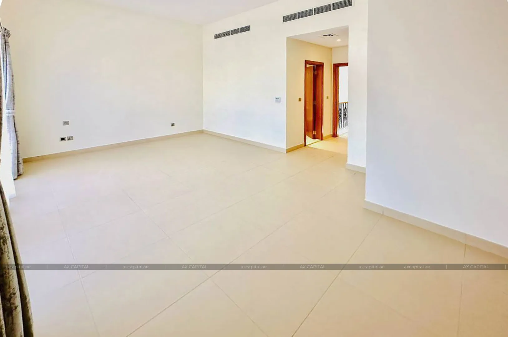 Chalet con 4 dormitorios en Nad Al Sheba Villas, Dubai, EAU (axc-3980409) 3