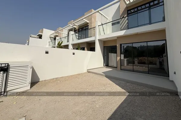 Townhouses for rent in Park Residences 4, Dubai, UAE # axc-3990229 - photo 1146992