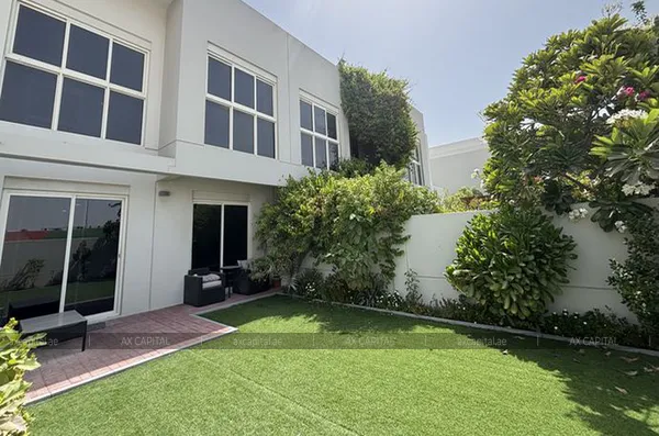 Townhouses for rent in Arabella Townhouses 3, Dubai, UAE # axc-3977139 - photo 1327550