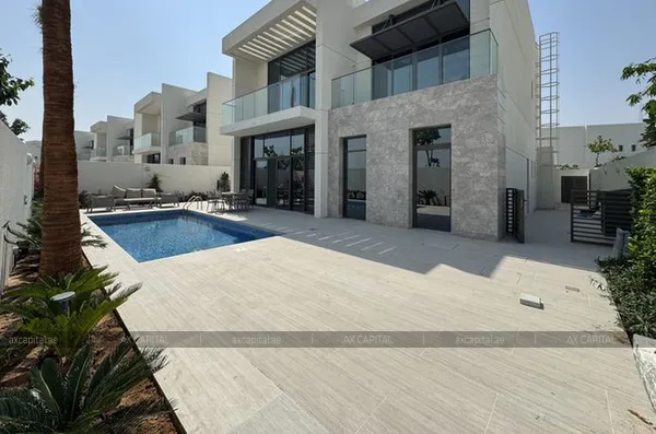 Villas for rent in District One Phase III, Dubai, UAE # axc-3989521 - photo 1126587