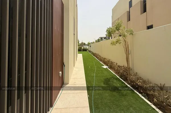 Villas for rent in Golf Place 2, Dubai, UAE # axc-3991898 - photo 1143682