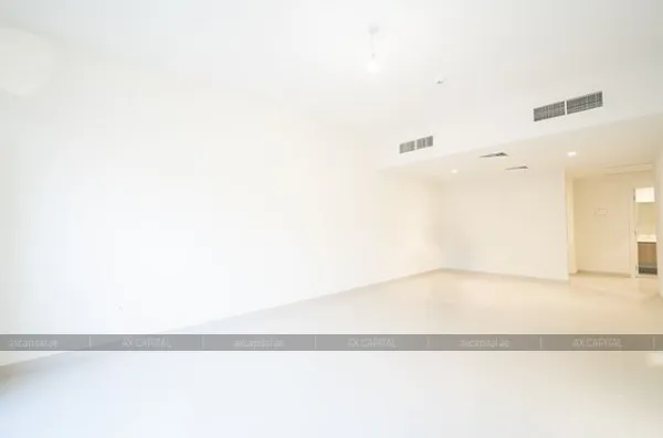 Townhouses for rent in The Pulse Beachfront, Dubai, UAE # axc-3988503-r1 - photo 1323307