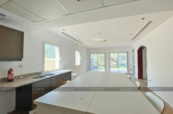 Villas for rent in District 9E, Dubai, UAE # axc-3984382 - photo 1133437