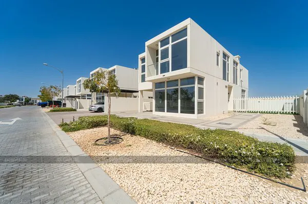 Villas for rent in Acuna, Dubai, UAE # axc-3995914 - photo 1353207