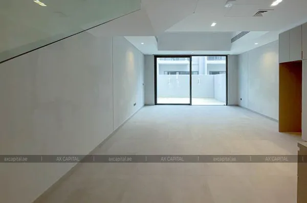 Townhouses for rent in MAG Eye, Dubai, UAE # axc-3976190 - photo 1134518